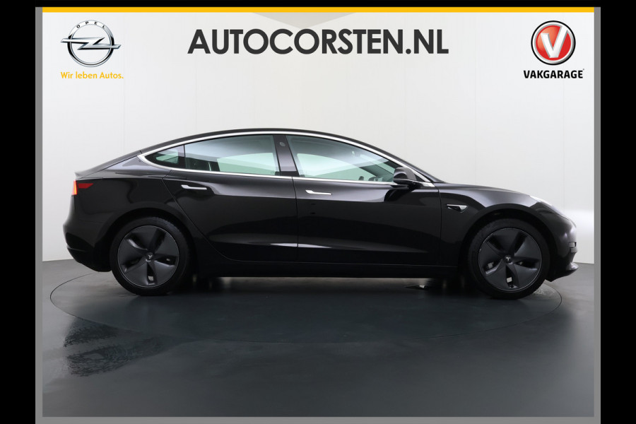 Tesla Model 3 RWD Plus 325PK Lmv 18" AutoPilot Leder Panoramadak Adaptive-Cruise Camera's Elektr.-Stuur+Stoelen+Spiegels+Geheugen+Easy-Entry+V Navi LED ACC DAB Voorverwarmen interieur via App Keyless One-Pedal-Drive Origineel Nederlandse Auto