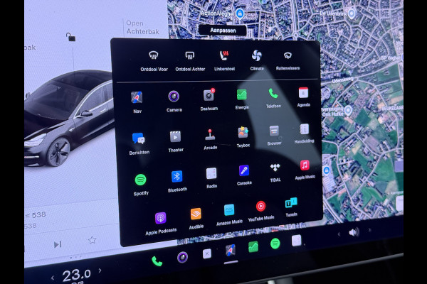 Tesla Model 3 RWD Plus 325PK Lmv 18" AutoPilot Leder Panoramadak Adaptive-Cruise Camera's Elektr.-Stuur+Stoelen+Spiegels+Geheugen+Easy-Entry+V Navi LED ACC DAB Voorverwarmen interieur via App Keyless One-Pedal-Drive Origineel Nederlandse Auto