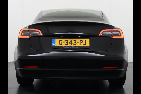 Tesla Model 3 RWD Plus 325PK Lmv 18" AutoPilot Leder Panoramadak Adaptive-Cruise Camera's Elektr.-Stuur+Stoelen+Spiegels+Geheugen+Easy-Entry+V Navi LED ACC DAB Voorverwarmen interieur via App Keyless One-Pedal-Drive Origineel Nederlandse Auto
