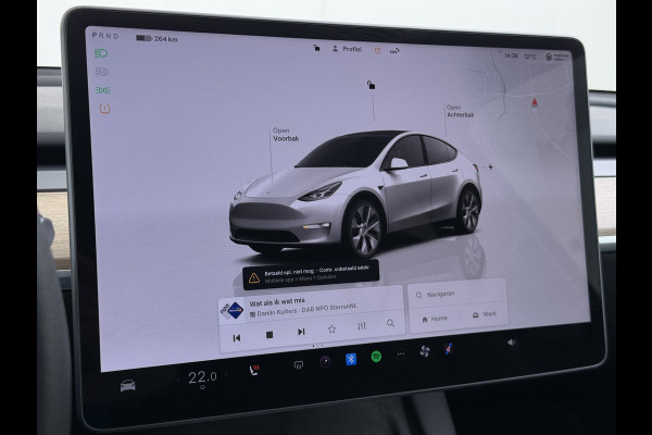 Tesla Model Y Long Range AWD 75kWh Trekhaak SOH 91% Warmtepomp Autopilot Leder Panoramadak Elektr.Stuur+Stoel+Verwarmd Navi Ecc Premium Audio  4WD Camera's Elektr.AchterKlep Parkeer Assistent Sentry-Mode Bluetooth Dodehoek detector Connected services AMD-Ryzen Processor™ 1e Eigenaar 1.600kg Trekvermogen Origineel Nederlandse Auto Garantie op Batterij en Motor tot 29-6-2030 max. 192.000km