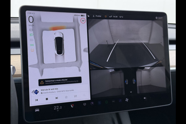 Tesla Model Y Long Range AWD 75kWh Trekhaak SOH 91% Warmtepomp Autopilot Leder Panoramadak Elektr.Stuur+Stoel+Verwarmd Navi Ecc Premium Audio  4WD Camera's Elektr.AchterKlep Parkeer Assistent Sentry-Mode Bluetooth Dodehoek detector Connected services AMD-Ryzen Processor™ 1e Eigenaar 1.600kg Trekvermogen Origineel Nederlandse Auto Garantie op Batterij en Motor tot 29-6-2030 max. 192.000km