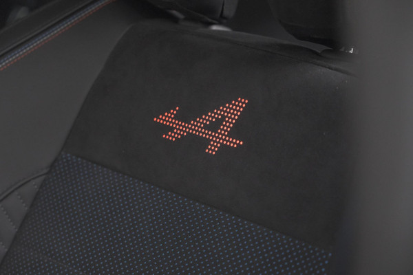 Renault Rafale 1.2 E-Tech 4x4 plug-in hybrid 300 Esprit Alpine | 360 Camera | Elektronische Kofferklep | Pack Winter