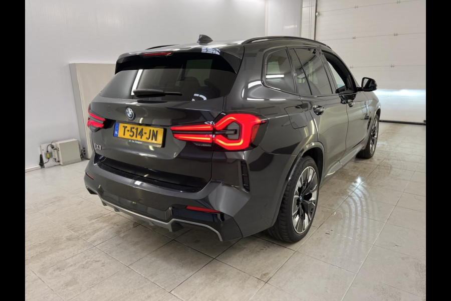 BMW iX3 High Executive 80 kWh M-Sport HUD Pano Adapt.Cruise Memory