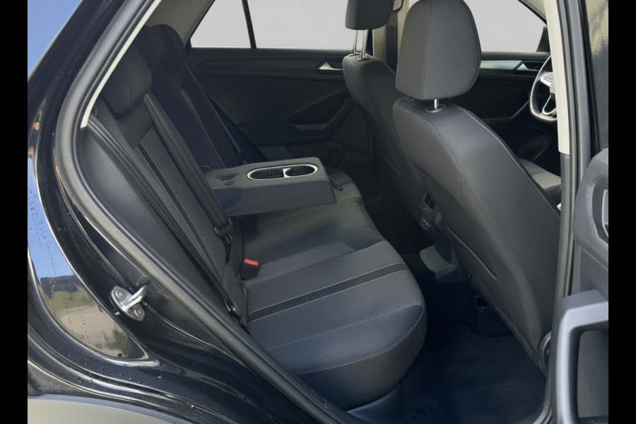 Volkswagen T-Roc TSI 115PK LIFE NAVI/PDC/CARPLAY FABRIEKS GARANTIE