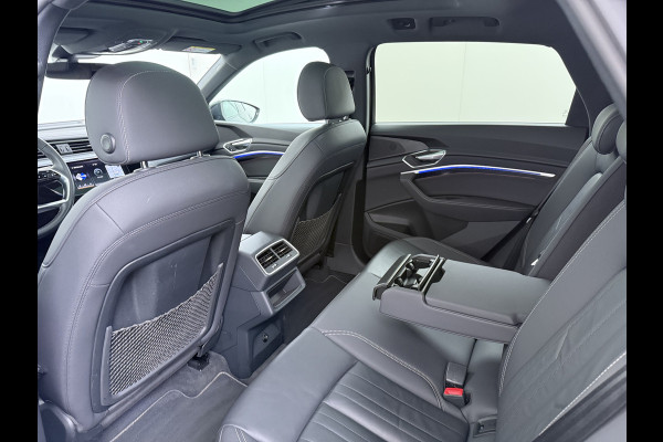 Audi e-tron 50 Quattro 71kWh SOH 90% Leder Camera Panoramadak Adap.Cruise Apple Carplay Android Auto Business Edition Plus Elek.Stoelen Memory Elek.Achterklep Stoelverwarming Led Lmv 21" Optiek-pakket zwart Origineel Nederlandse Auto