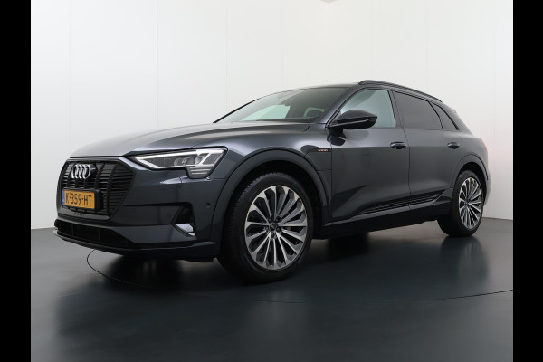 Audi e-tron 50 Quattro 71kWh SOH 90% Leder Camera Panoramadak Adap.Cruise Apple Carplay Android Auto Business Edition Plus Elek.Stoelen Memory Elek.Achterklep Stoelverwarming Led Lmv 21" Optiek-pakket zwart Origineel Nederlandse Auto