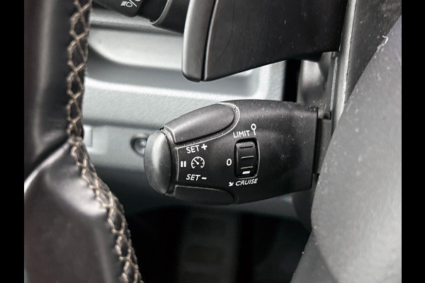 Opel Vivaro 2.0 CDTI L3H1 Dubbele Cabine Edition 6-zits Automaat Airco Navigatie Trekhaak