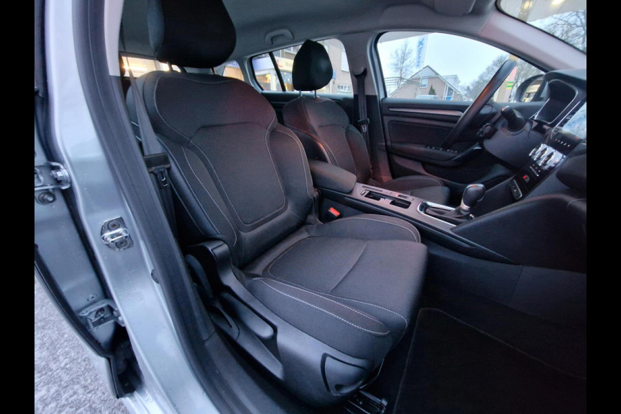 Renault Mégane Estate 1.6 E-Tech Plug-In Hybrid 160 Business Zen|Automaat|LED|53.926KM|Clima|Cruise|