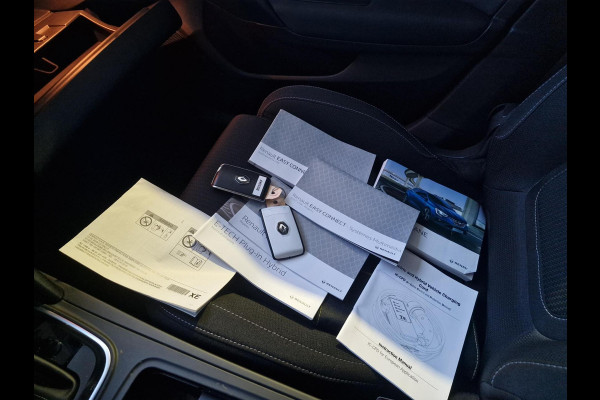 Renault Mégane Estate 1.6 E-Tech Plug-In Hybrid 160 Business Zen|Automaat|LED|53.926KM|Clima|Cruise|