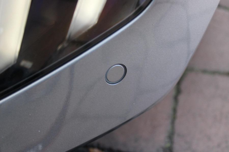 Peugeot 208 1.2 100PK ALLURE | CAMERA VOOR + ACHTER | KEYLESS ENTRY/START | DODEHOEK DETECTIE | NAVIGATIE | DRAADLOZE APPLE CARPLAY/ANDROID AUTO | PARKEERSENSOREN VOOR + ACHTER | ADAPTIVE CRUISE CONTROL | DAB+ RADIO | LED KOPLAMPEN |