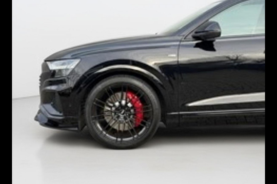 Audi Q8 55 TFSI quattro * S-line * Panoramadak * Dealer onderh. *