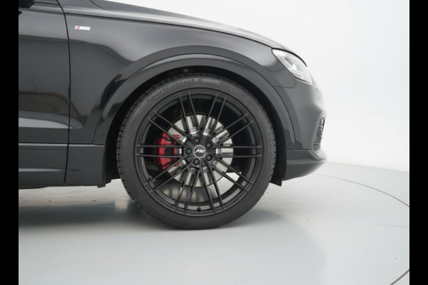 Audi Q8 55 TFSI quattro * S-line * Panoramadak * Dealer onderh. *