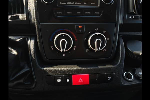 Opel Movano 2.2D 140 L2H2 3.5T - 140 Pk - Euro 6 - ParkeerCamera - Airco - Cruise Control