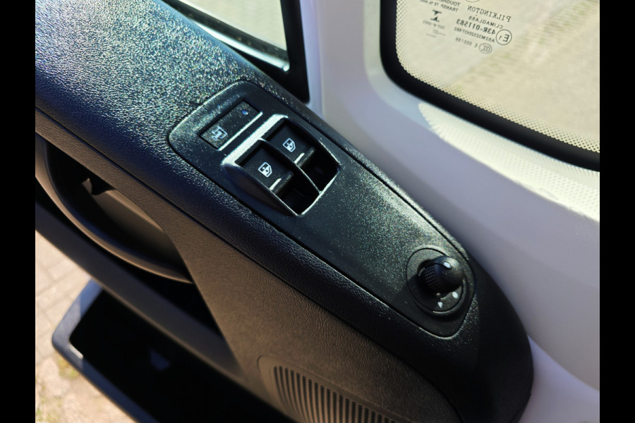 Opel Movano 2.2D 140 L2H2 3.5T - 140 Pk - Euro 6 - ParkeerCamera - Airco - Cruise Control