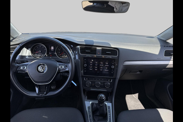 Volkswagen Golf 1.5 TSI Comfortline Business  | 130PK | adaptive cruise | trekhaak | Apple Carplay/Android Auto