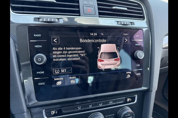 Volkswagen Golf 1.5 TSI Comfortline Business  | 130PK | adaptive cruise | trekhaak | Apple Carplay/Android Auto