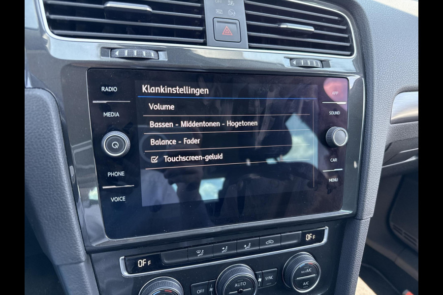 Volkswagen Golf 1.5 TSI Comfortline Business  | 130PK | adaptive cruise | trekhaak | Apple Carplay/Android Auto