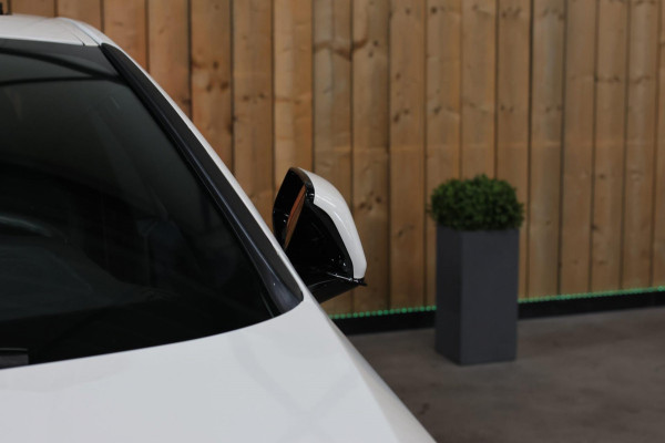 BMW 2 Serie Gran Coupé 218i M-Sport *Pano*Camera*Sportstoelen*Head-Up*Leder*