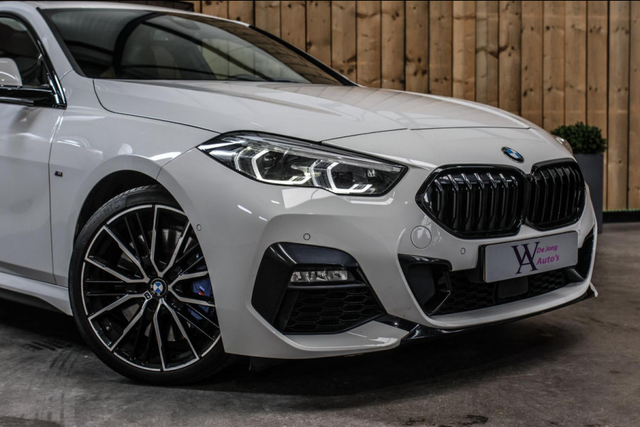 BMW 2 Serie Gran Coupé 218i M-Sport *Pano*Camera*Sportstoelen*Head-Up*Leder*