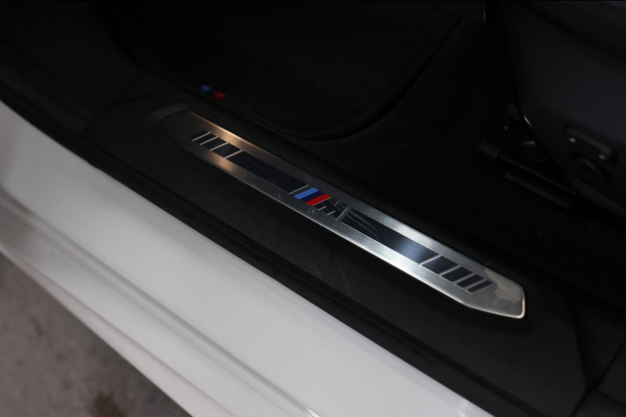 BMW 2 Serie Gran Coupé 218i M-Sport *Pano*Camera*Sportstoelen*Head-Up*Leder*
