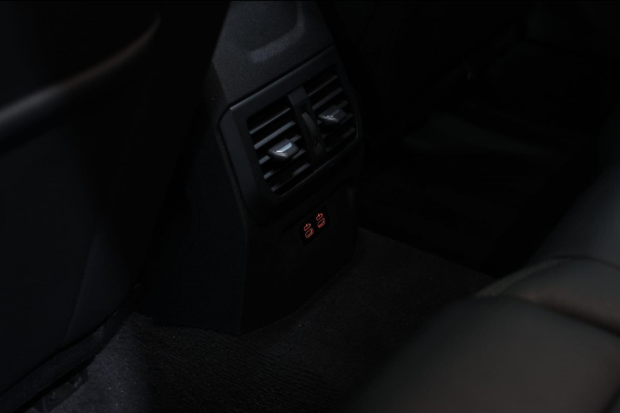 BMW 2 Serie Gran Coupé 218i M-Sport *Pano*Camera*Sportstoelen*Head-Up*Leder*