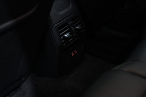 BMW 2 Serie Gran Coupé 218i M-Sport *Pano*Camera*Sportstoelen*Head-Up*Leder*