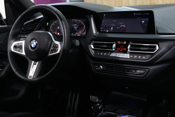 BMW 2 Serie Gran Coupé 218i M-Sport *Pano*Camera*Sportstoelen*Head-Up*Leder*