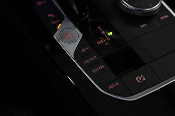 BMW 2 Serie Gran Coupé 218i M-Sport *Pano*Camera*Sportstoelen*Head-Up*Leder*