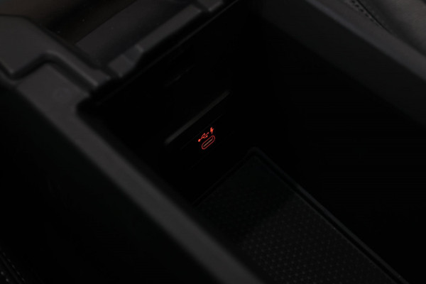 BMW 2 Serie Gran Coupé 218i M-Sport *Pano*Camera*Sportstoelen*Head-Up*Leder*