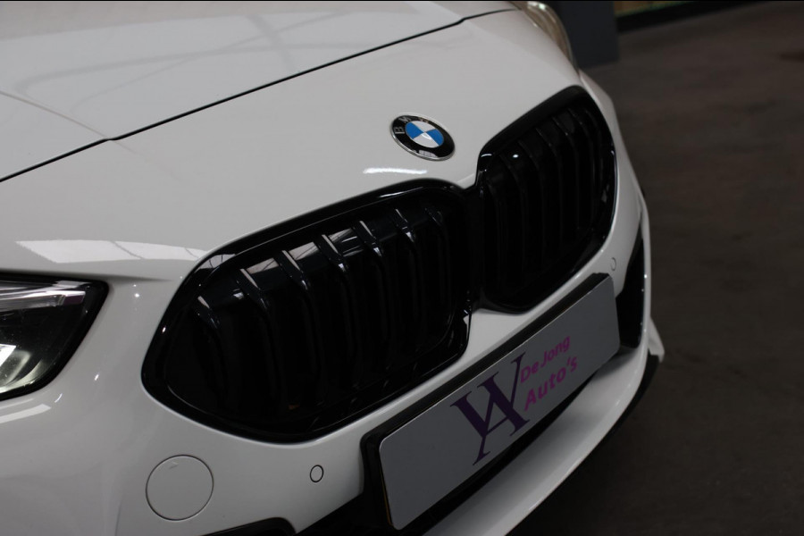 BMW 2 Serie Gran Coupé 218i M-Sport *Pano*Camera*Sportstoelen*Head-Up*Leder*