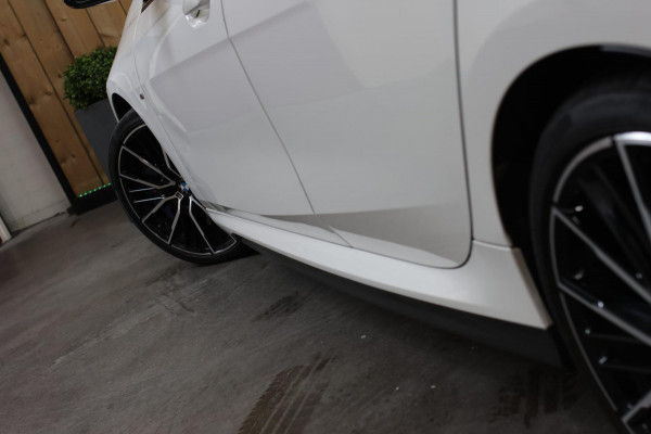 BMW 2 Serie Gran Coupé 218i M-Sport *Pano*Camera*Sportstoelen*Head-Up*Leder*