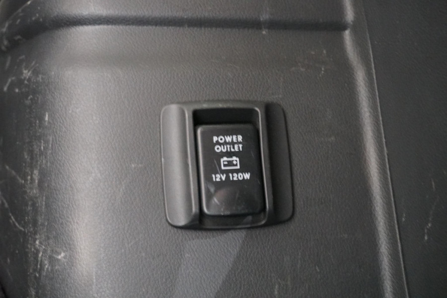 Mitsubishi Outlander 2.4 PHEV Pure + TREKHAAK / CARPLAY / CAMERA / STOELVERWARMING /