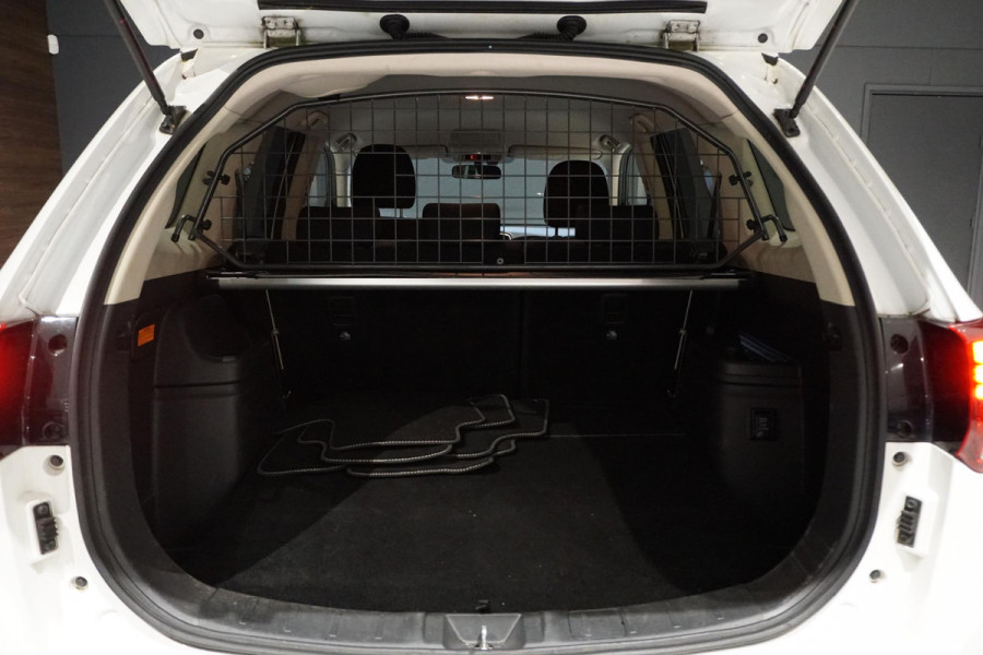 Mitsubishi Outlander 2.4 PHEV Pure + TREKHAAK / CARPLAY / CAMERA / STOELVERWARMING /