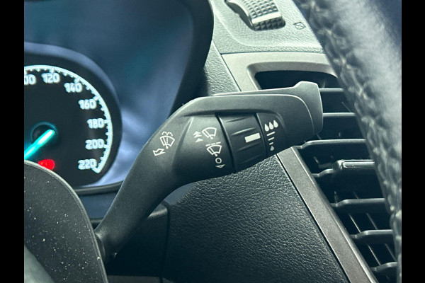 Ford Transit Connect 1.5 EcoBlue Aut. L2 Trend Navi Airco PDC Achter Cruise Control 3-Zits Camera DAB+