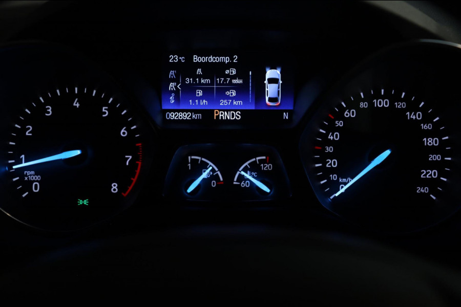 Ford Kuga 1.5 EcoBoost ST Line / PANODAK / KEYLESS / CAMERA / CARPLAY / STOEL+STUURVERW