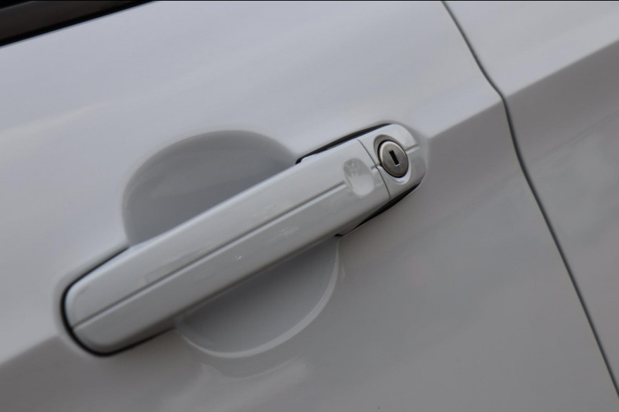 Ford Kuga 1.5 EcoBoost ST Line / PANODAK / KEYLESS / CAMERA / CARPLAY / STOEL+STUURVERW