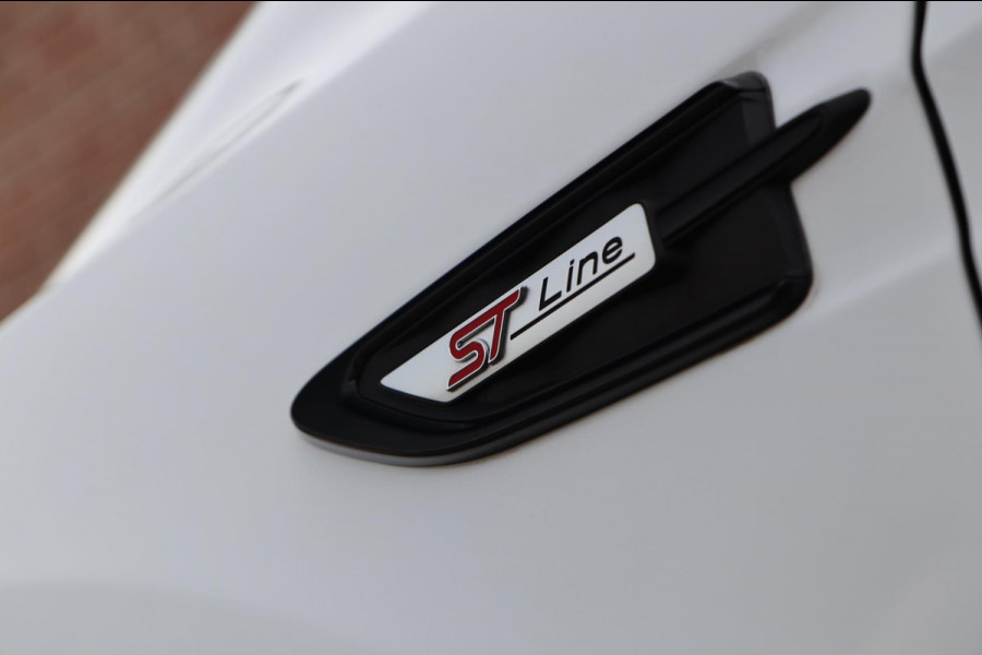 Ford Kuga 1.5 EcoBoost ST Line / PANODAK / KEYLESS / CAMERA / CARPLAY / STOEL+STUURVERW