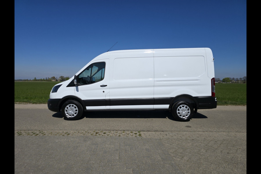 Ford Transit 350 2.0 TDCI L3H2 Trend - 130 Pk - Euro 6 - ParkeerCamera - Airco - Cruise Control