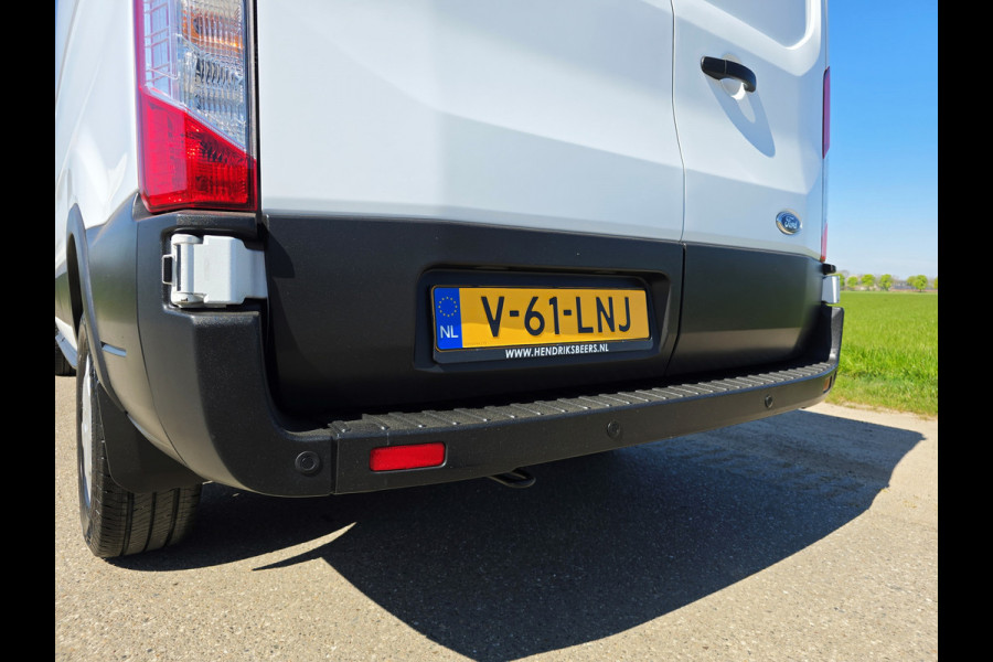 Ford Transit 350 2.0 TDCI L3H2 Trend - 130 Pk - Euro 6 - ParkeerCamera - Airco - Cruise Control