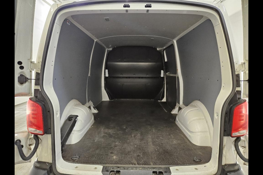Volkswagen Transporter 2.0 TDI L2H1 Navi Airco Cruise Sidebars 1Eigenaar