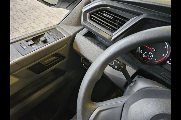 Volkswagen Transporter 2.0 TDI L2H1 Navi Airco Cruise Sidebars 1Eigenaar