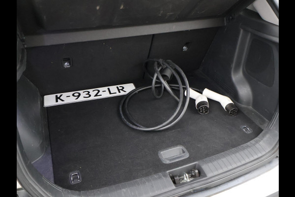Hyundai Kona EV PREMIUM SKY 64 KWH + SCHUIFDAK | LEDER | TREKHAAK | STOELVENTILATIE | HEAD-UP | CAMERA | ADAPTIVE CRUISE CONTROL