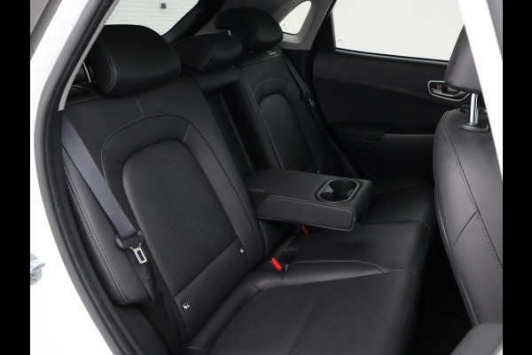 Hyundai Kona EV PREMIUM SKY 64 KWH + SCHUIFDAK | LEDER | TREKHAAK | STOELVENTILATIE | HEAD-UP | CAMERA | ADAPTIVE CRUISE CONTROL