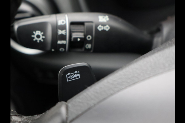 Hyundai Kona EV PREMIUM SKY 64 KWH + SCHUIFDAK | LEDER | TREKHAAK | STOELVENTILATIE | HEAD-UP | CAMERA | ADAPTIVE CRUISE CONTROL