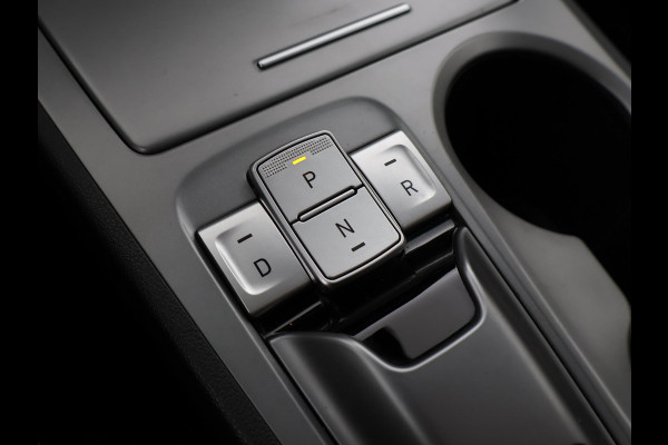 Hyundai Kona EV PREMIUM SKY 64 KWH + SCHUIFDAK | LEDER | TREKHAAK | STOELVENTILATIE | HEAD-UP | CAMERA | ADAPTIVE CRUISE CONTROL