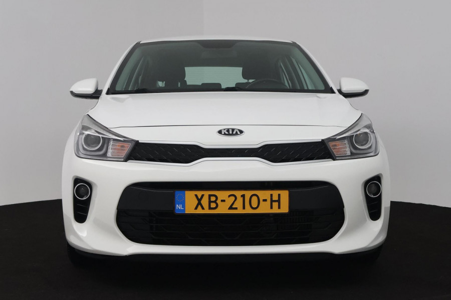 Kia Rio 1.0 TGDI DynamicLine (ACHTERUITRIJCAMERA, NAVIGATIE, CRUISE CONTROL,CARPLAY, PARKEERSENSOREN, 1e EIGENAAR,)