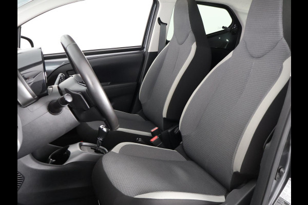 Toyota Aygo 1.0 VVT-i X-PLAY AUTOMAAT GARANTIE TOT 10-2031 BIJNA 2022. APPLE CARPLAY & ANDROID AUTO . ACHTERUITRIJ CAMERA .
