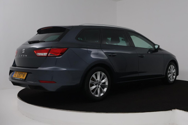 Seat ✅ Leon ST 1.0 EcoTSI Style Business Intense (PARKEERSENSOREN, NAVIGATIE, CARPLAY, CRUISE CONTROL)