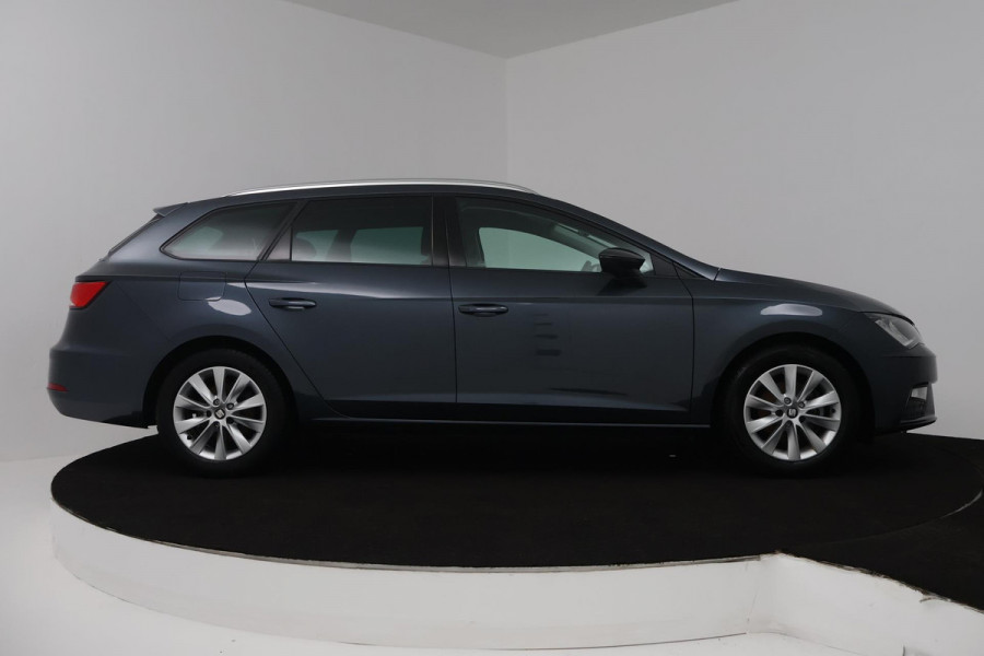 Seat ✅ Leon ST 1.0 EcoTSI Style Business Intense (PARKEERSENSOREN, NAVIGATIE, CARPLAY, CRUISE CONTROL)