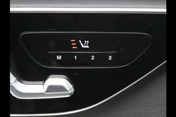 Mercedes-Benz C-Klasse Estate 300 e Star Edition LIMITED AMG | Night Pakket | Panorama Schuif-Kanteldak | Distronic | Apple CarPlay | Sfeerverlichting | Memory voorstoelen. Inclusief 24 maanden MB Certified garantie voor Europa.